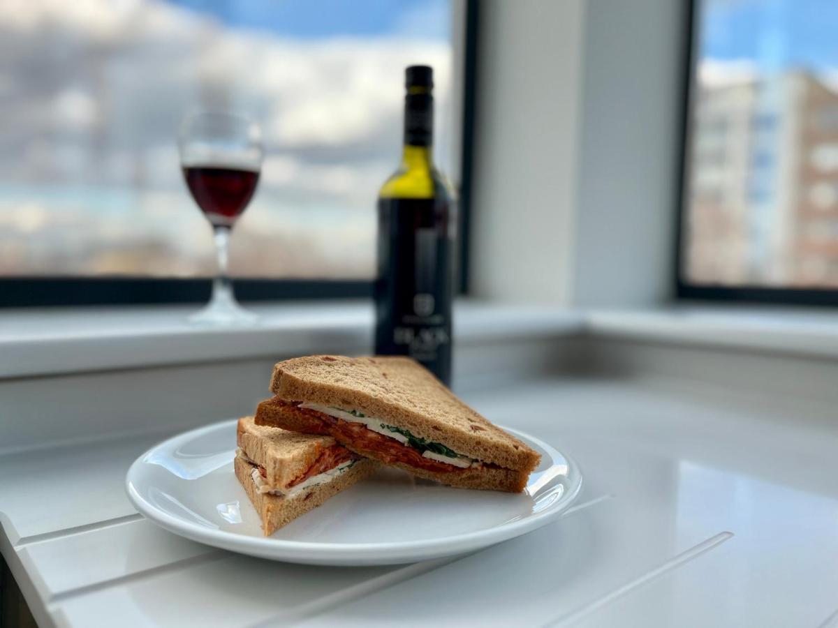 Fabulous One Bedroom Apartment Near Old Trafford Stadium Manchester Buitenkant foto