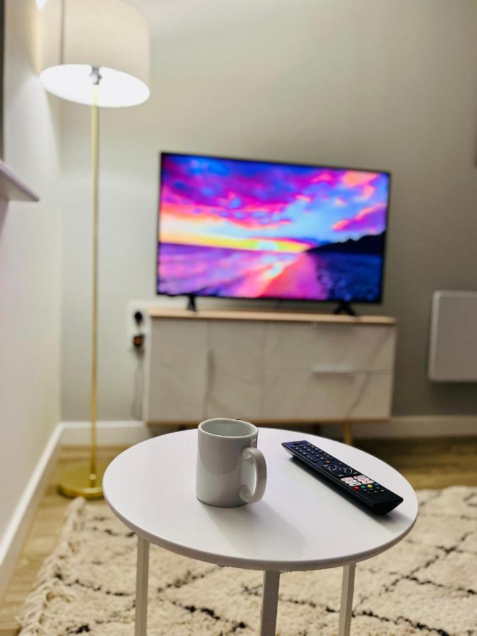 Fabulous One Bedroom Apartment Near Old Trafford Stadium Manchester Buitenkant foto